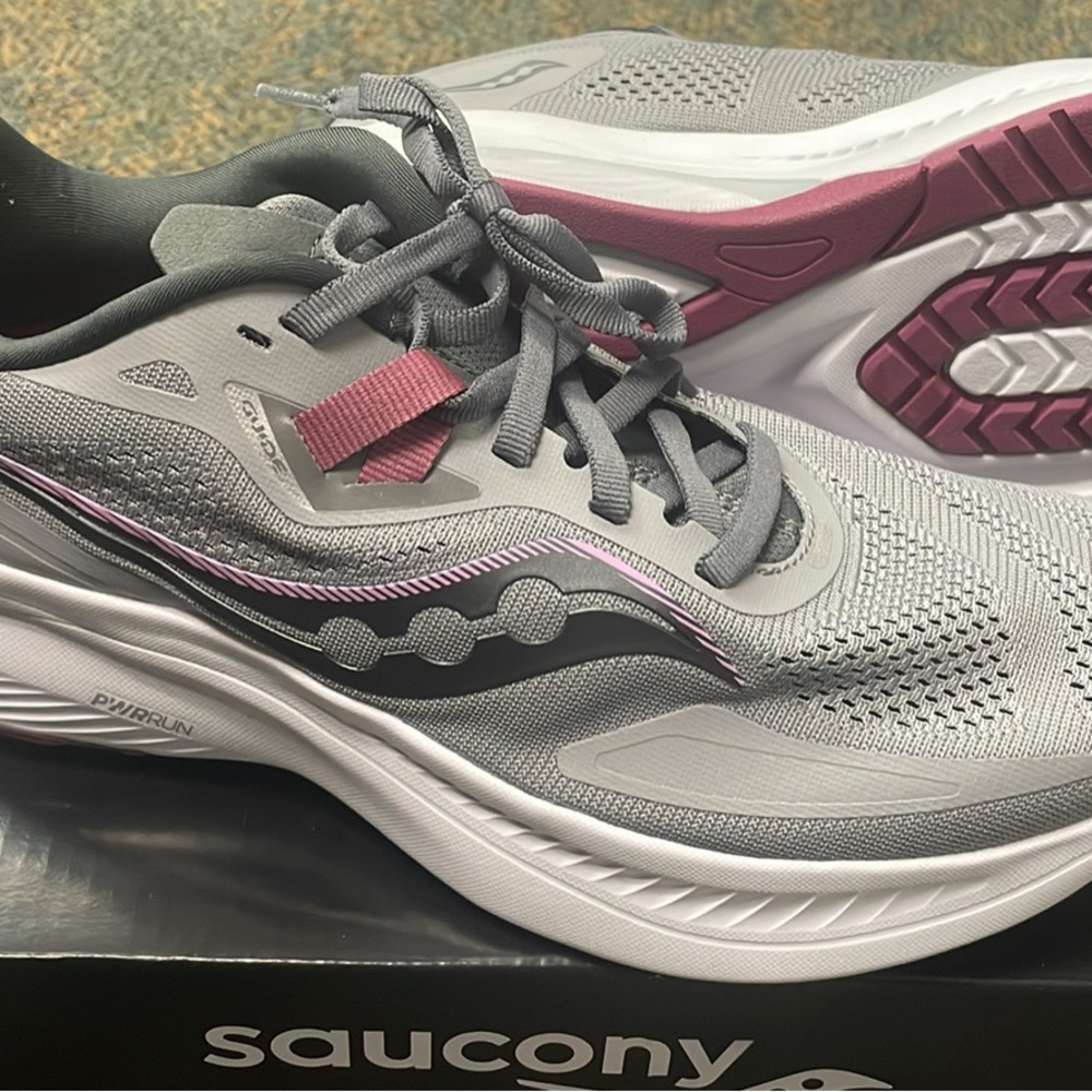 Women’s running shoes NIB size 8.5